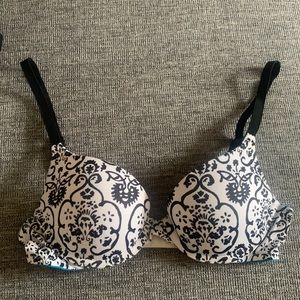 PINK 32B Push Up Bra